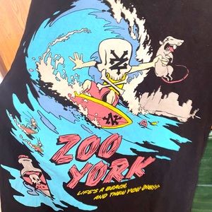 Zoo York early 2000s Life’s a Beach t-shirt sz M